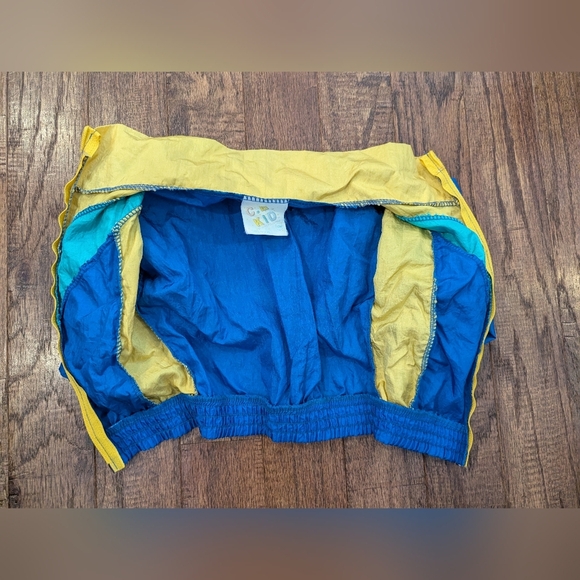 Vintage 80's infant Nylon tracksuit jacket. Size 12 months - Picture 5 of 6